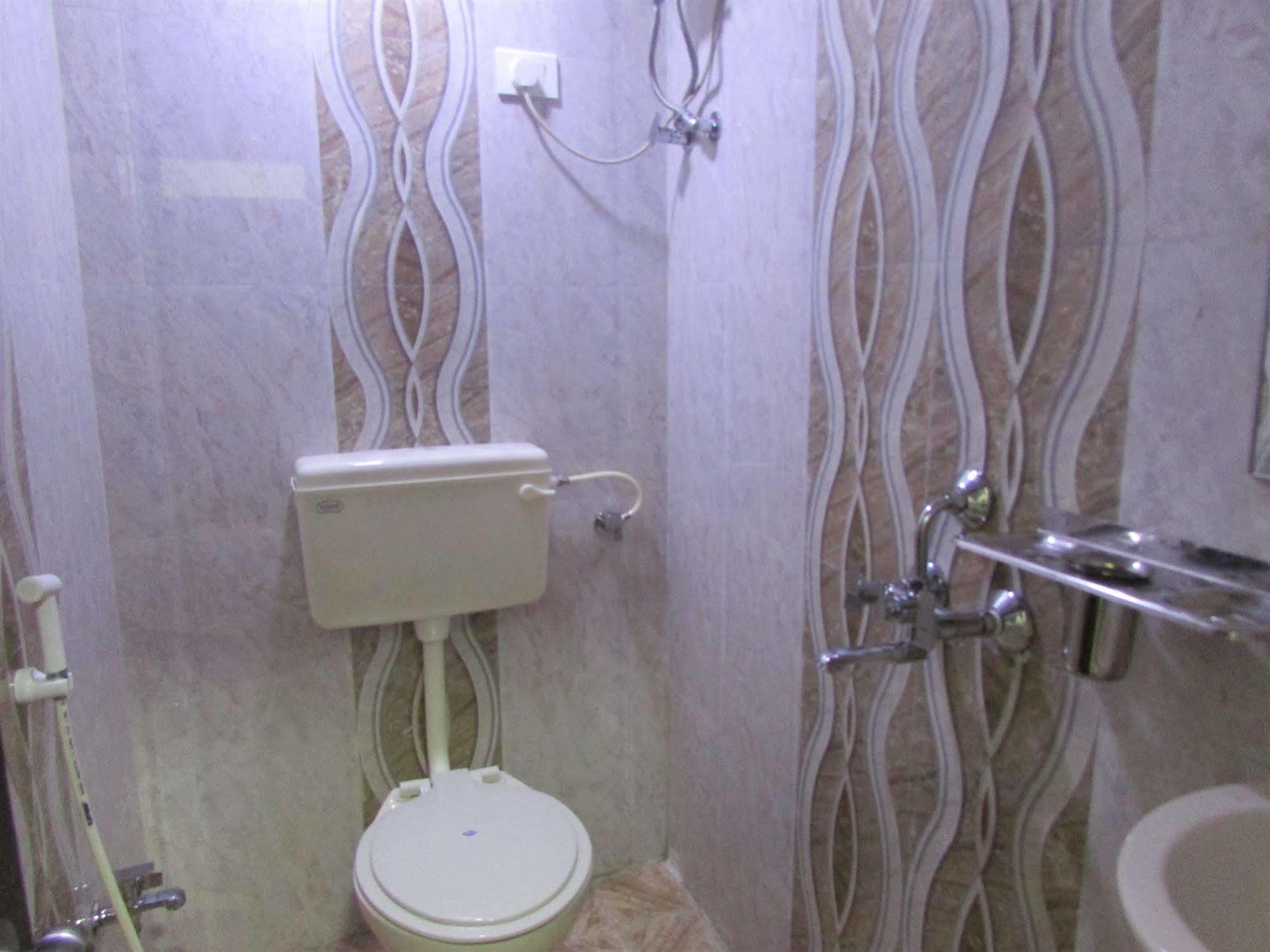 Hotel Royal Annex Bombay Esterno foto